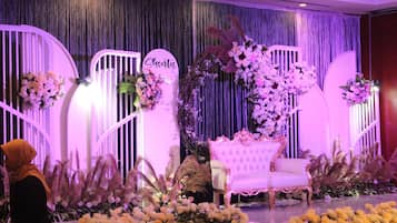 Instal·lacions cobertes per a la celebració de casaments