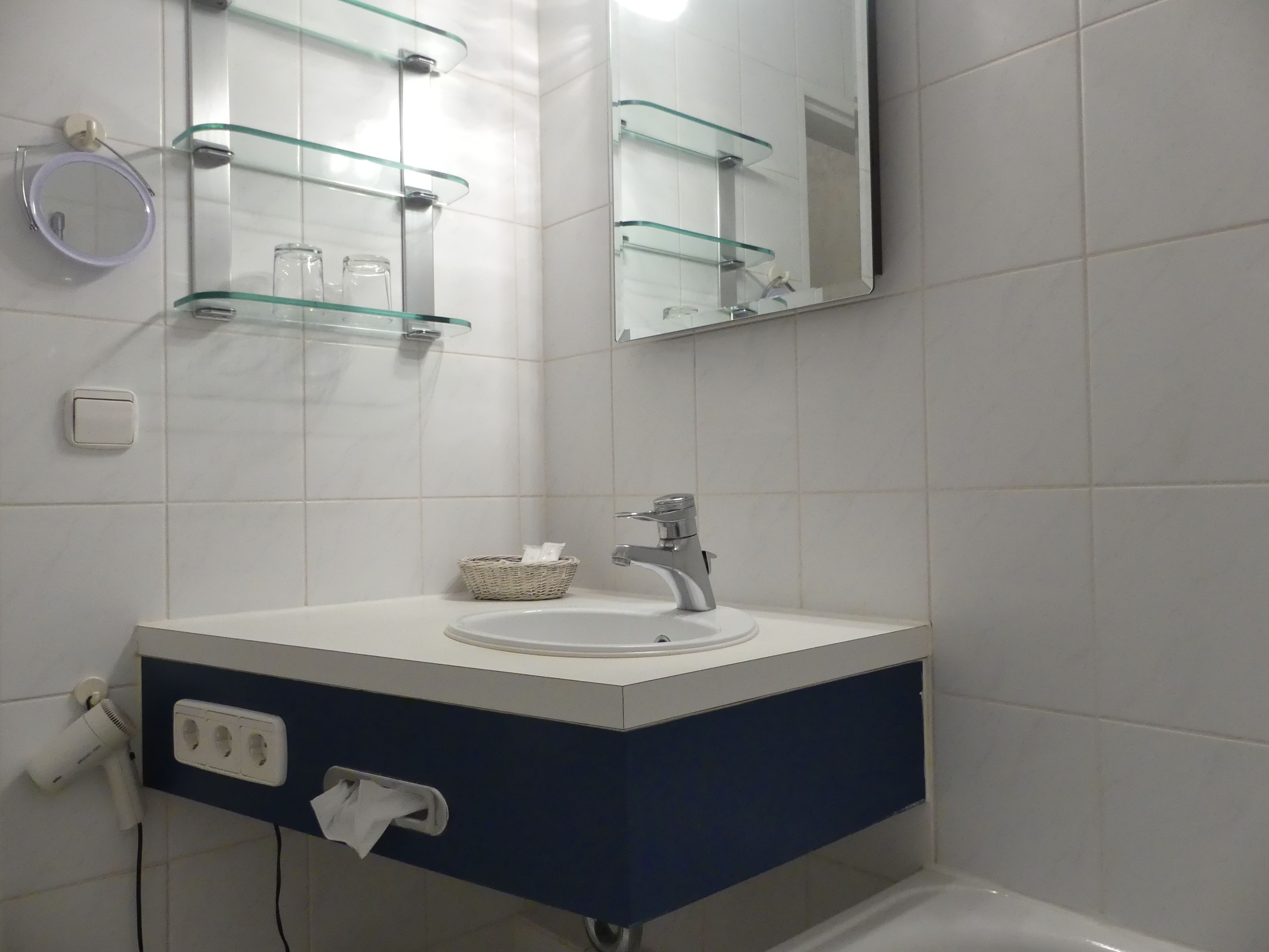 single room | bathroom sink