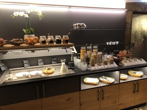 Dagelijks ontbijtbuffet inbegrepen