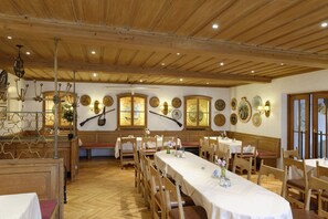 Breakfast served - Hotel Alte Post (Oberammergau)