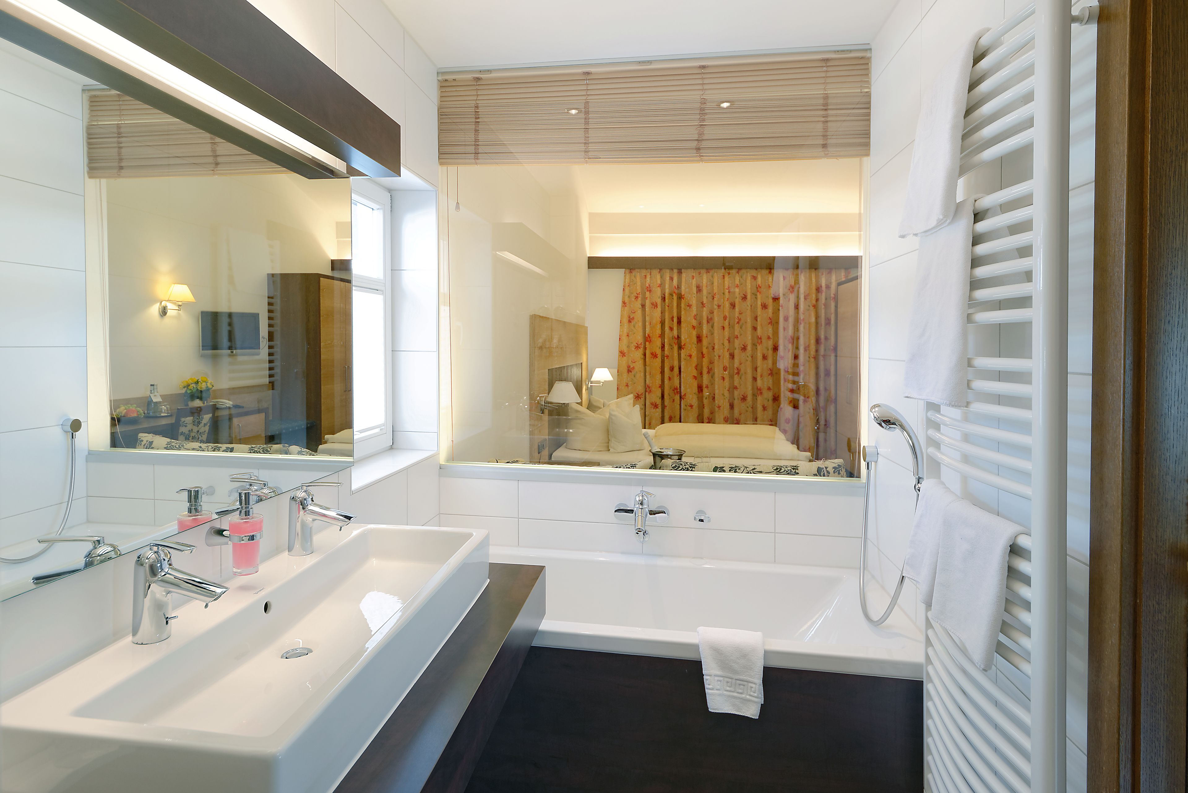deluxe double room | bathroom | free toiletries, hair dryer, towels