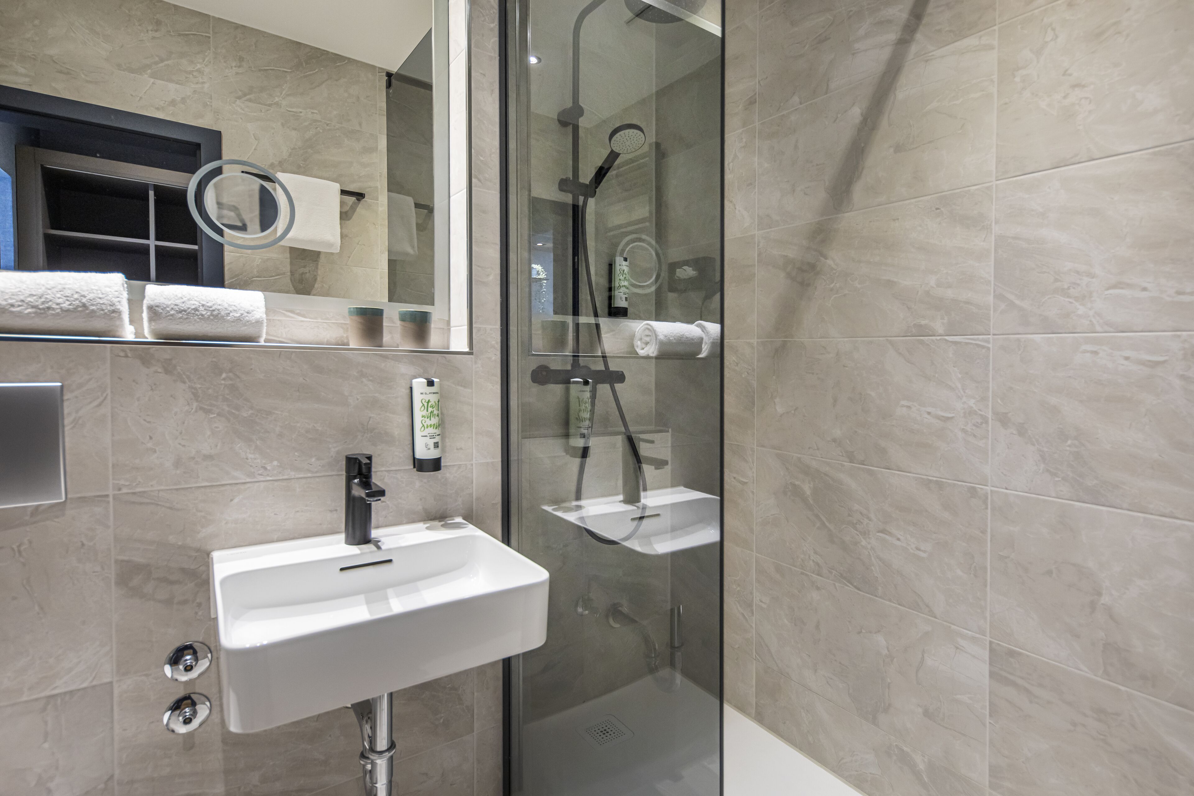 comfort double room | bathroom | shower, hair dryer, towels