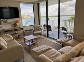 Standard Apartment | Living area