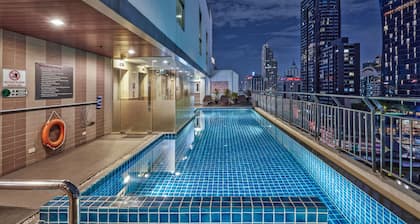 Adelphi Suites Bangkok