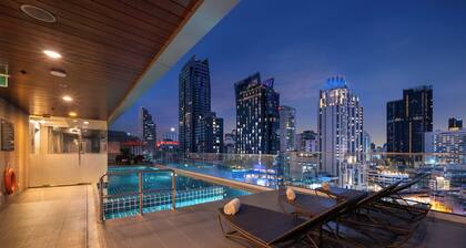 Adelphi Suites Bangkok