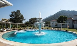 Udendørs pool