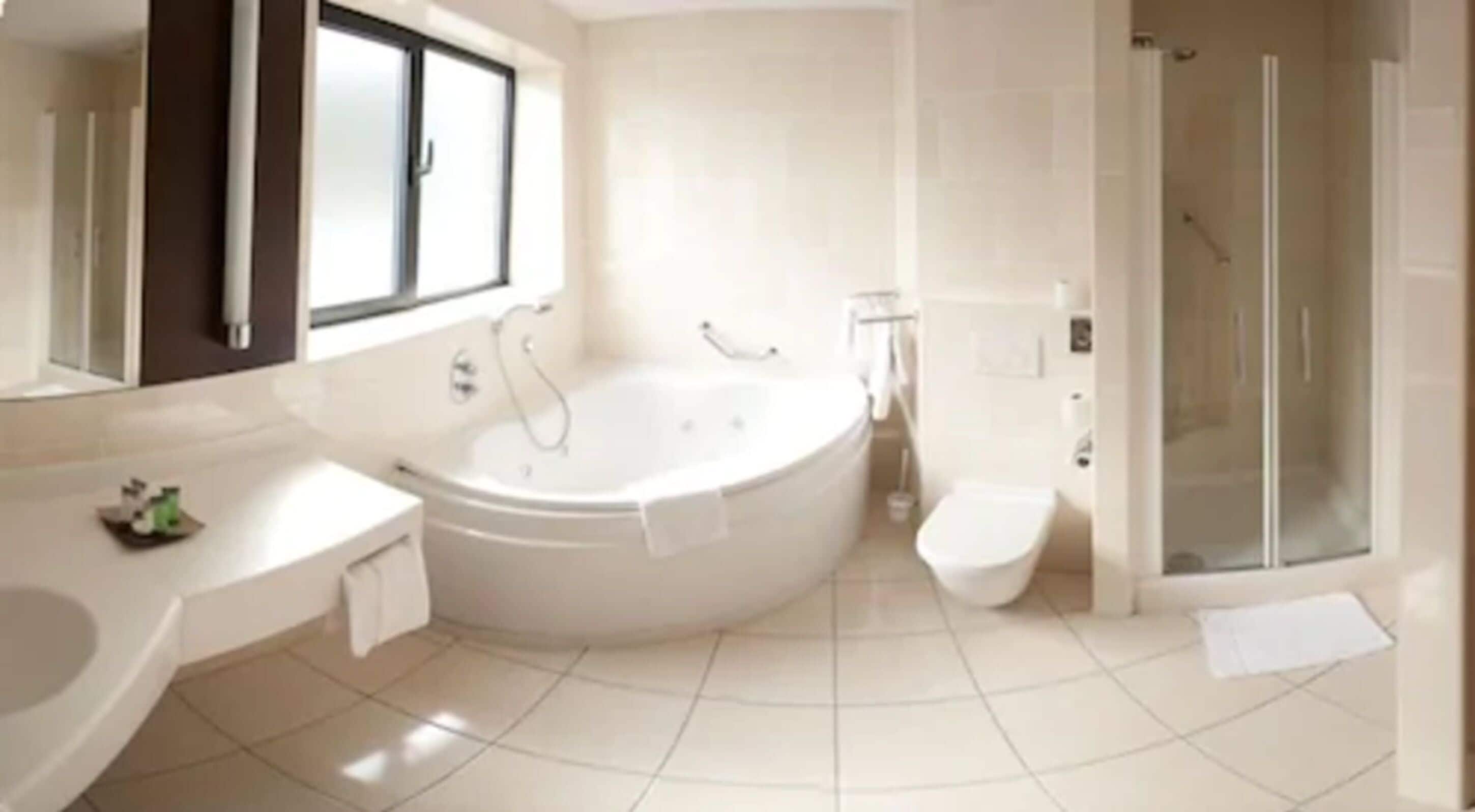 Photo - White Sands Hotel