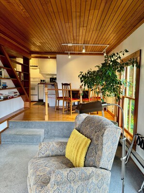 Family Condo | In-room dining