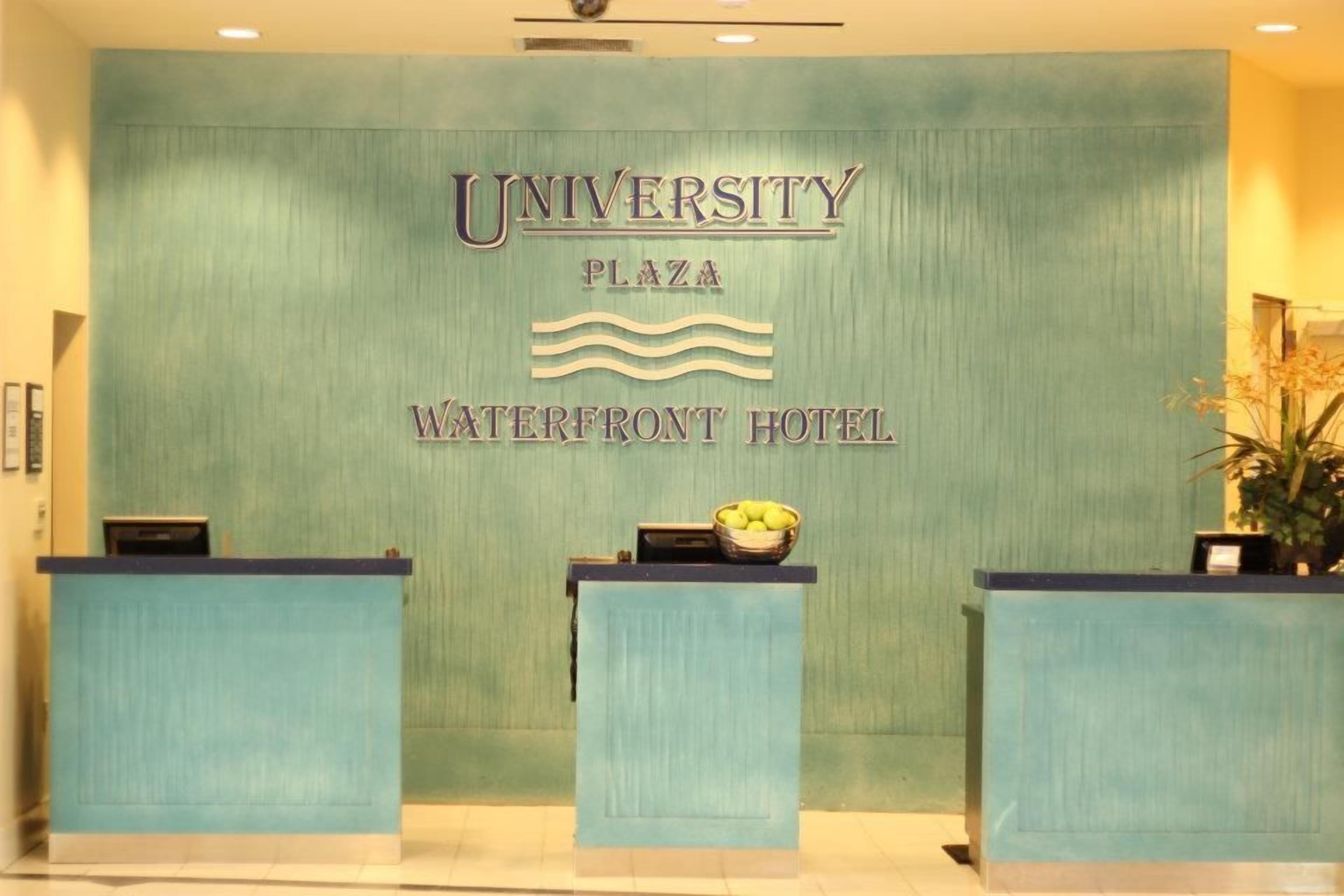 Photo - University Plaza Waterfront Hotel
