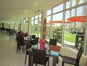 Déjeuner anglais servi tous les jours en supplément