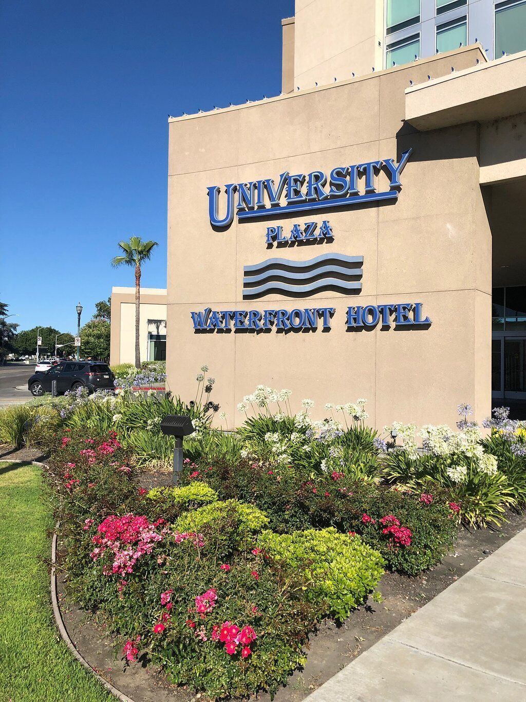 Photo - University Plaza Waterfront Hotel