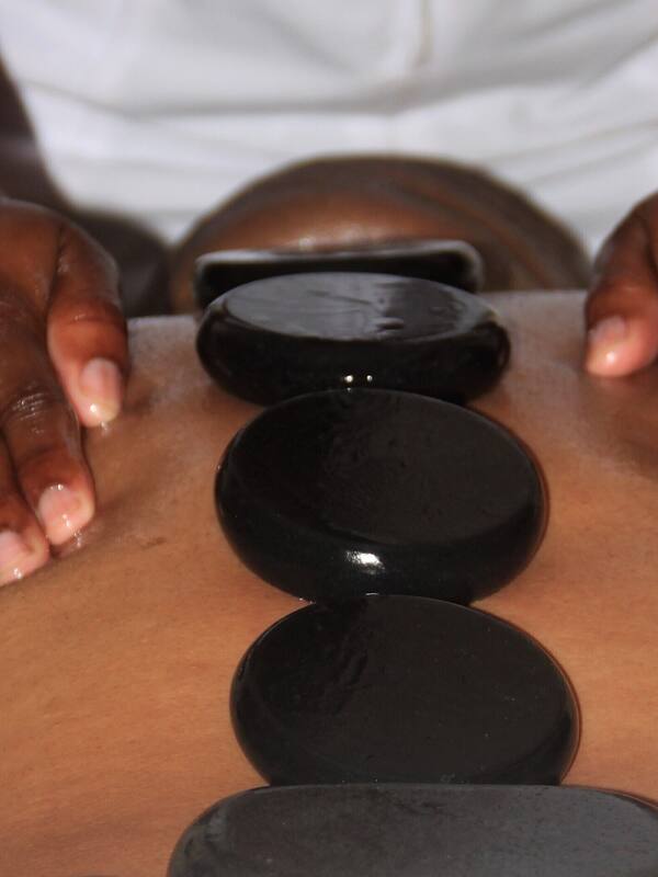 Sauna, tab panas, rawatan badan, hidroterapi, aromaterapi, balut badan