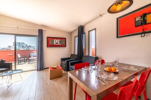 Cobertura, 1 quarto | Cofres nos quartos, escrivaninha, cortinas blackout