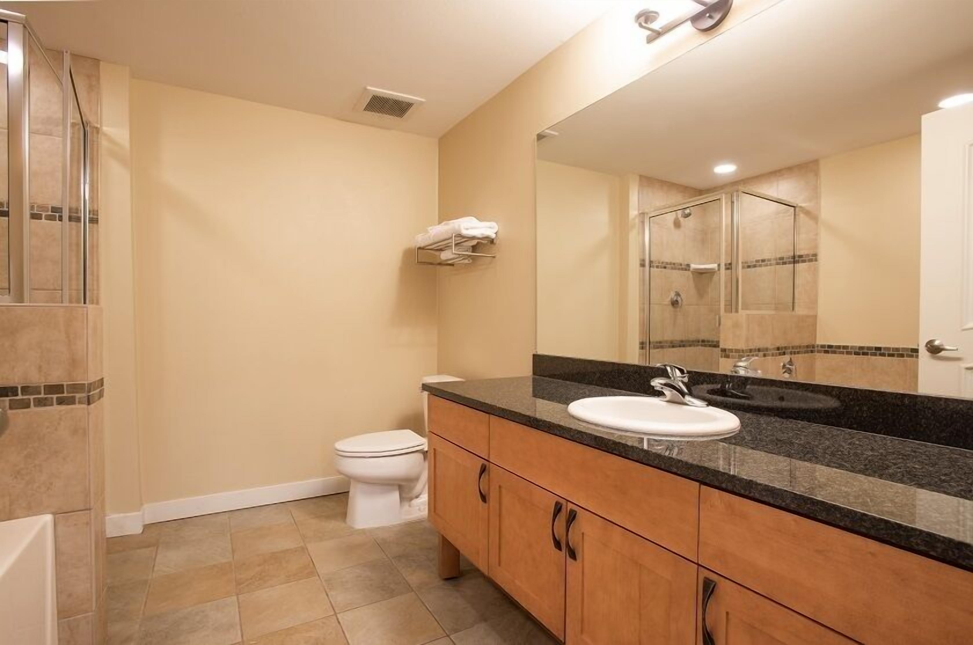 room, 1 bedroom, kitchenette (select) | bathroom | hair dryer, towels