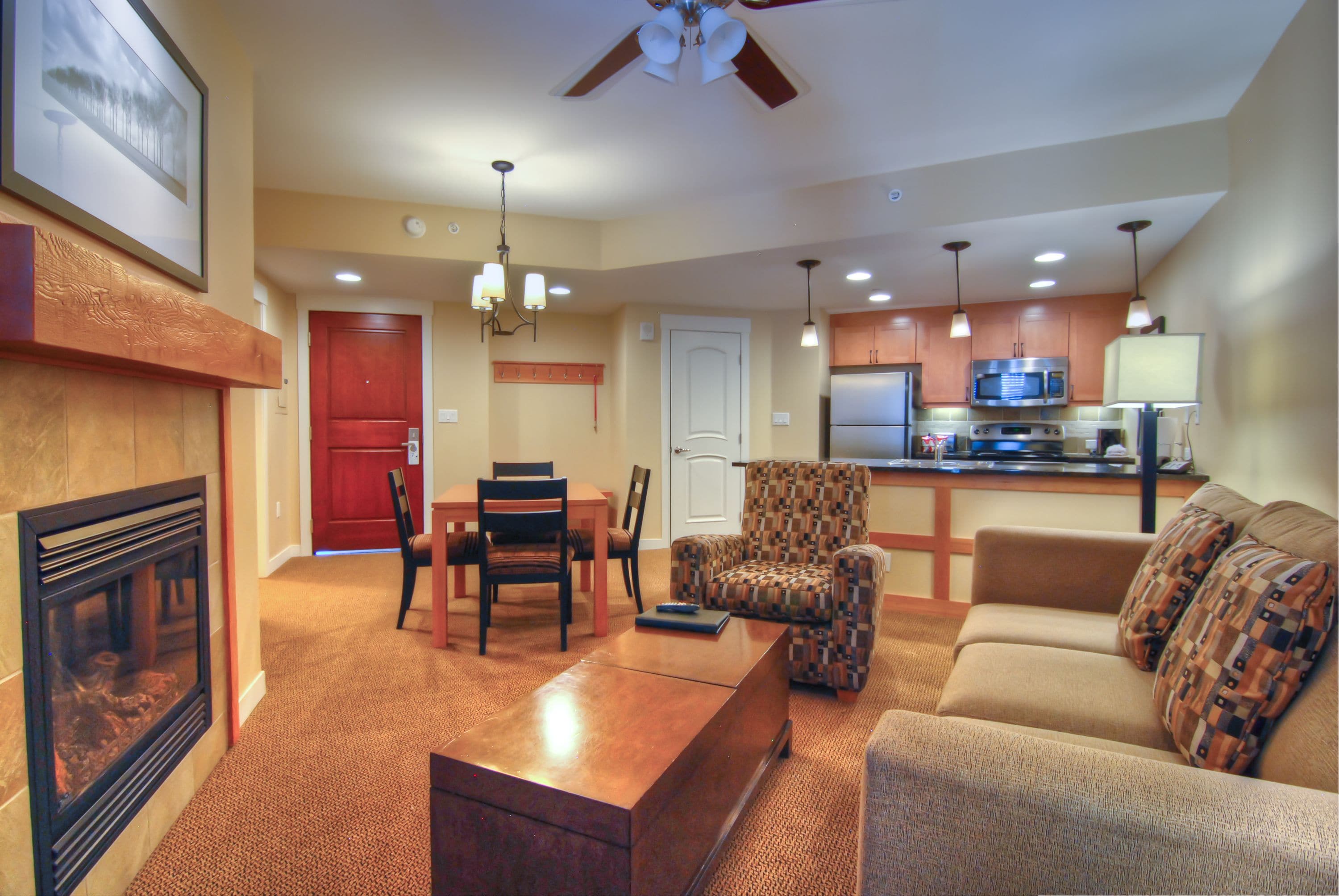 1 bedroom full kitchen value | living area | 45-inch tv with cable channels, fireplace