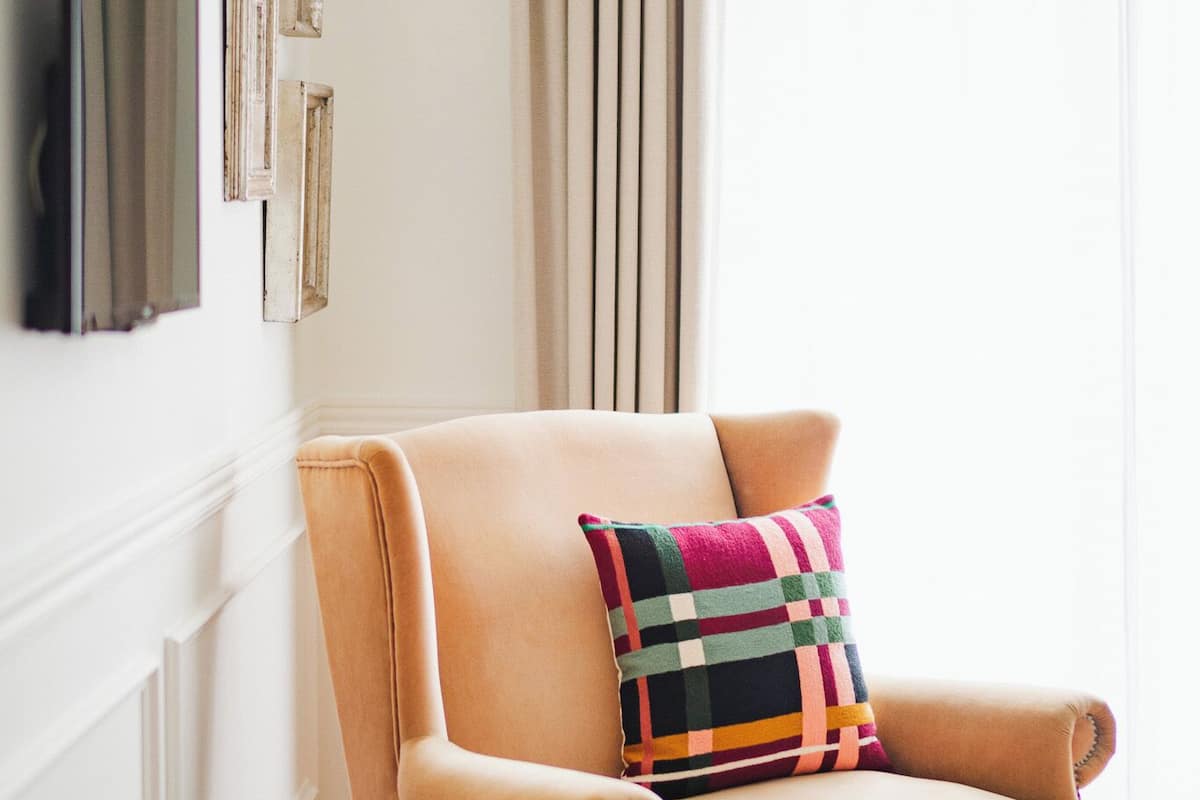 superior room, 1 king bed, balcony | 1 bedroom, minibar, in-room safe, desk