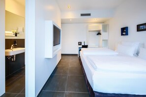 Televisión de pantalla plana de 40 pulgadas con canales por satélite