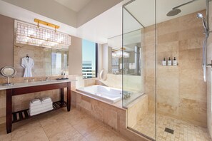 Executive Room, 1 King Bed | Bathroom - Hotel Ivy, a Luxury Collection Hotel, Minneapolis (Minneapolis)