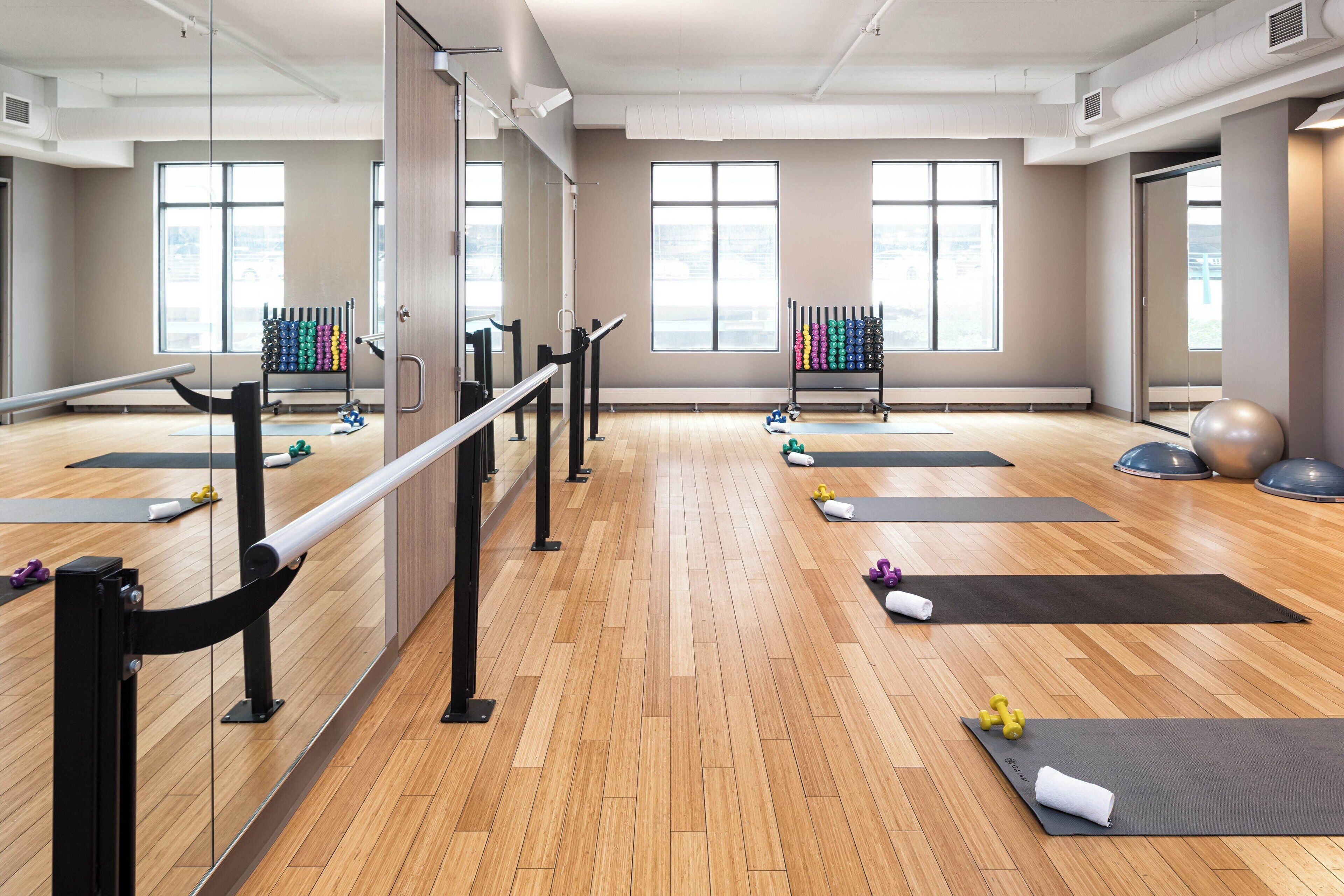 couples treatment room(s), sauna, hot tub, steam room, body treatments