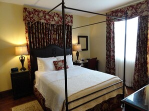 트래디셔널룸, 퀸사이즈침대 1개 | 1 개의 침실, 이집트산 면 시트, 고급 침구, 필로우탑 침대