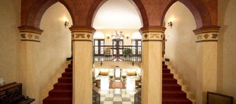 General Francis Marion Hotel