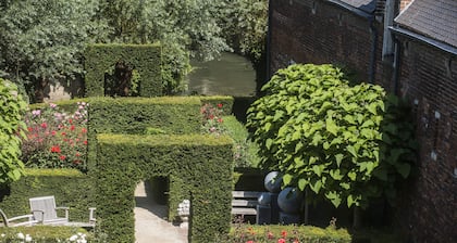 Begijnhof Hotel