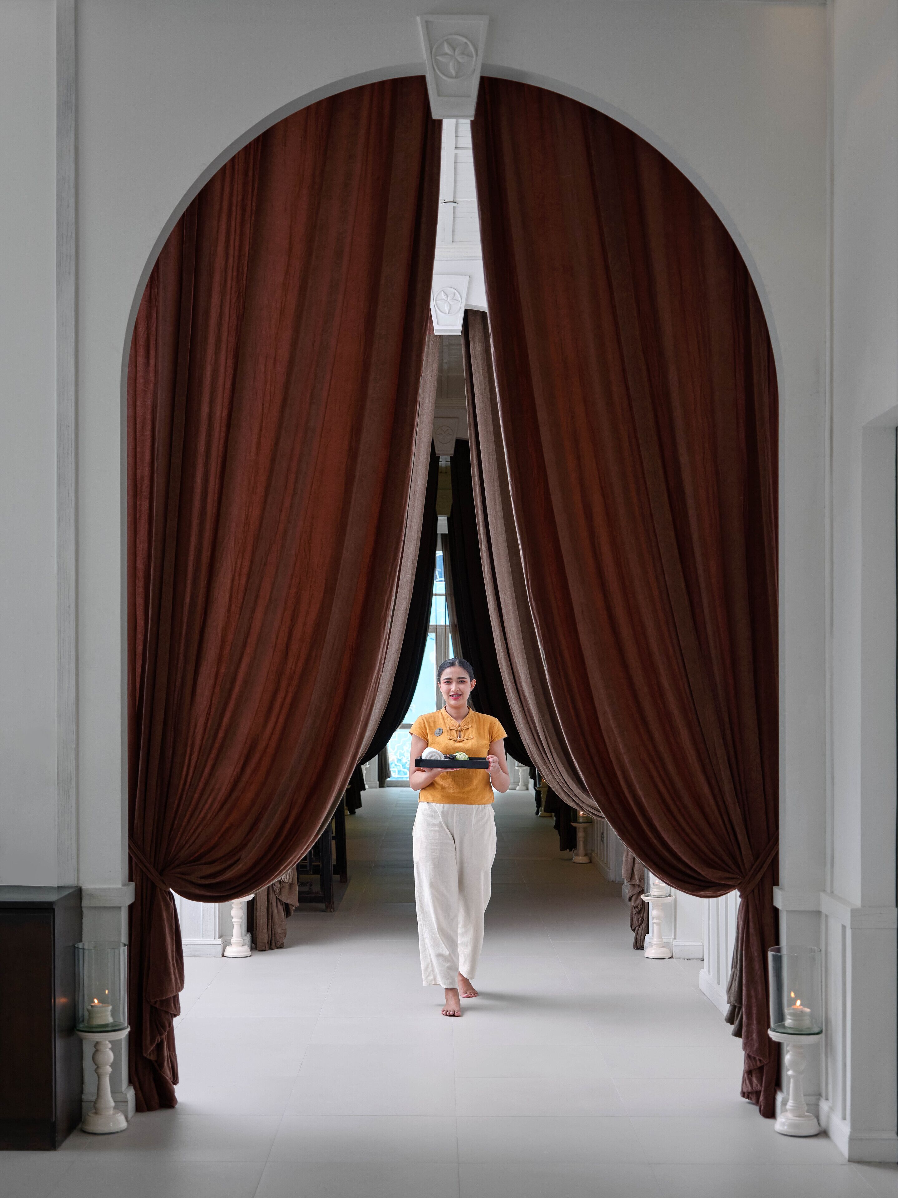 couples treatment room(s), hot tub, steam room, body treatments