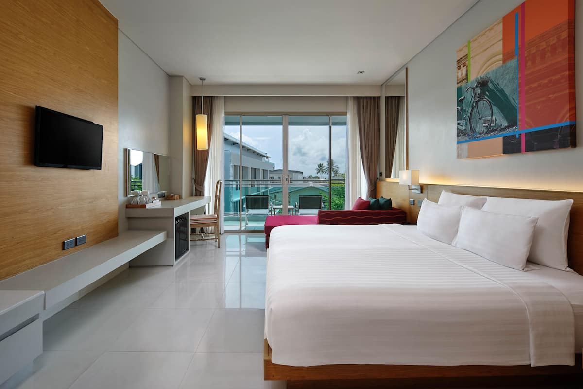 1 bedroom, premium bedding, pillow-top beds, minibar