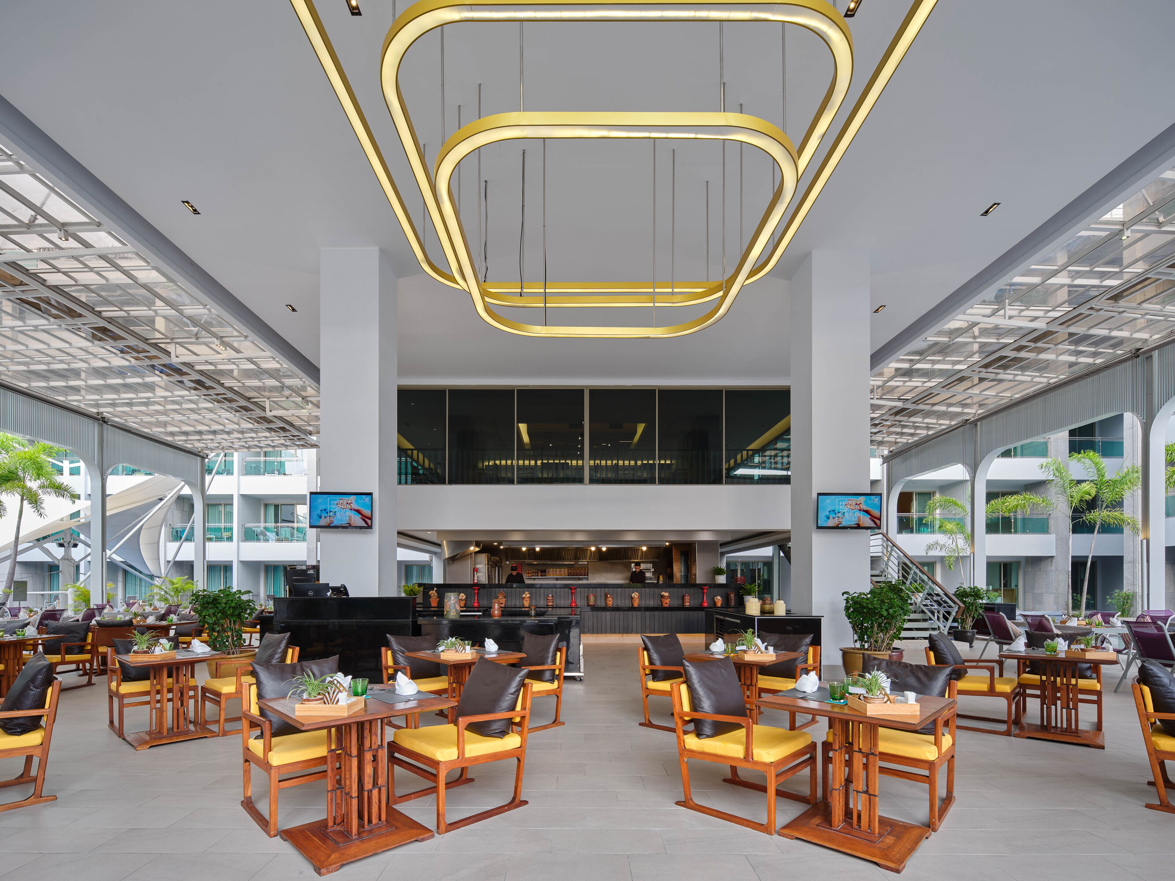 Daily buffet breakfast (THB 399 per person)