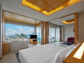 Sea View Suite | Premium bedding, pillowtop beds, minibar, in-room safe - The Kee Resort & Spa (Patong)