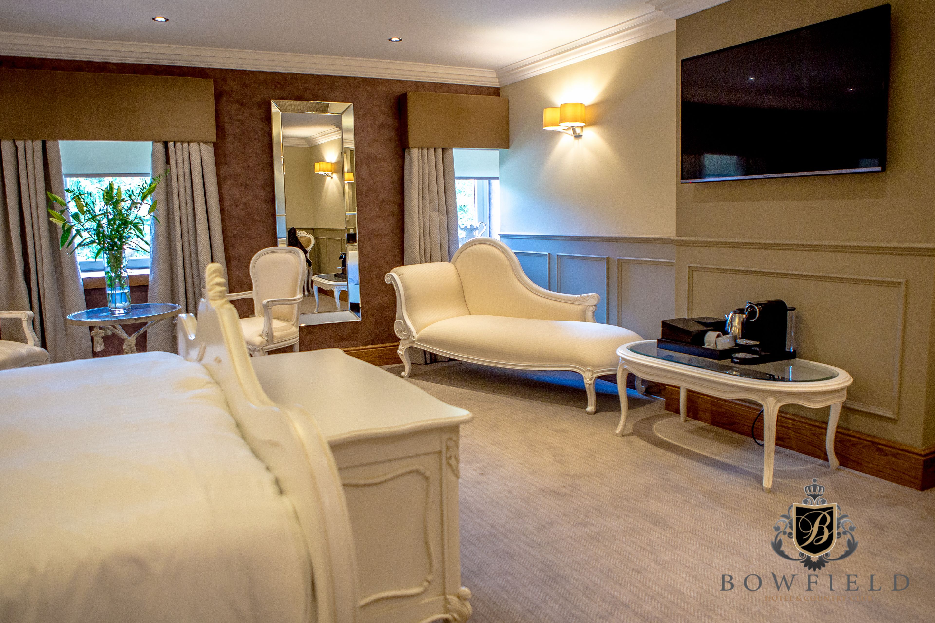 deluxe suite | 1 bedroom, premium bedding, down duvets, in-room safe