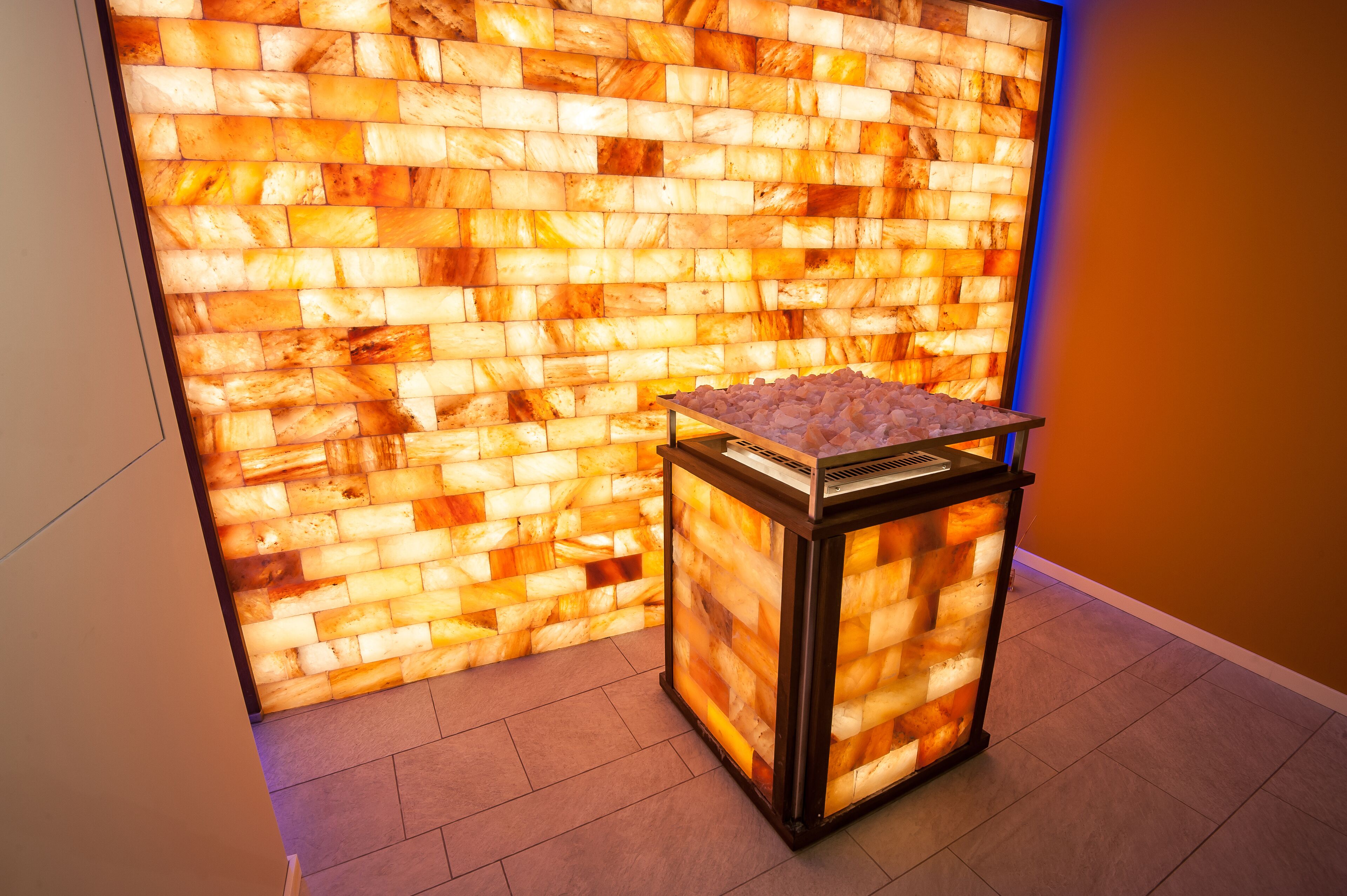 couples treatment room(s), sauna, hot tub, steam room