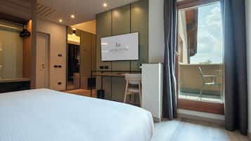Junior Suite, 1 Queen Bed, Non Smoking, Balcony (with Sofabed) | 1 bedroom, down comforters, minibar, in-room safe