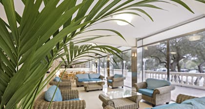Azuline Hotel Bahamas y Bahamas II