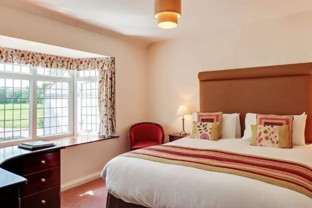 In-room safe, desk, blackout drapes, iron/ironing board