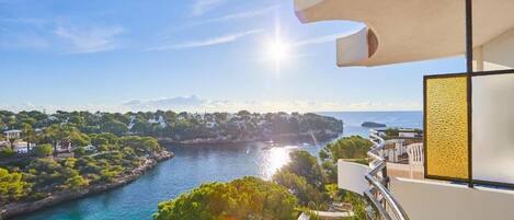 Chambre, balcon, vue sur la mer (Sky) | Vue du balcon