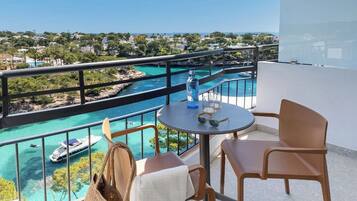 Habitación, balcón, vista al mar (Sky) | Terraza o patio