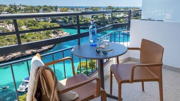 Room, Balcony, Sea View (Sky) | Terrace/patio
