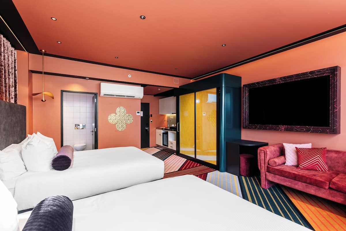 Zweibettzimmer (Habitat) | Zimmersafe, individuell eingerichtet, Schreibtisch