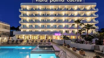 Façade de lâhĂ©bergement - soirĂ©e/nuit