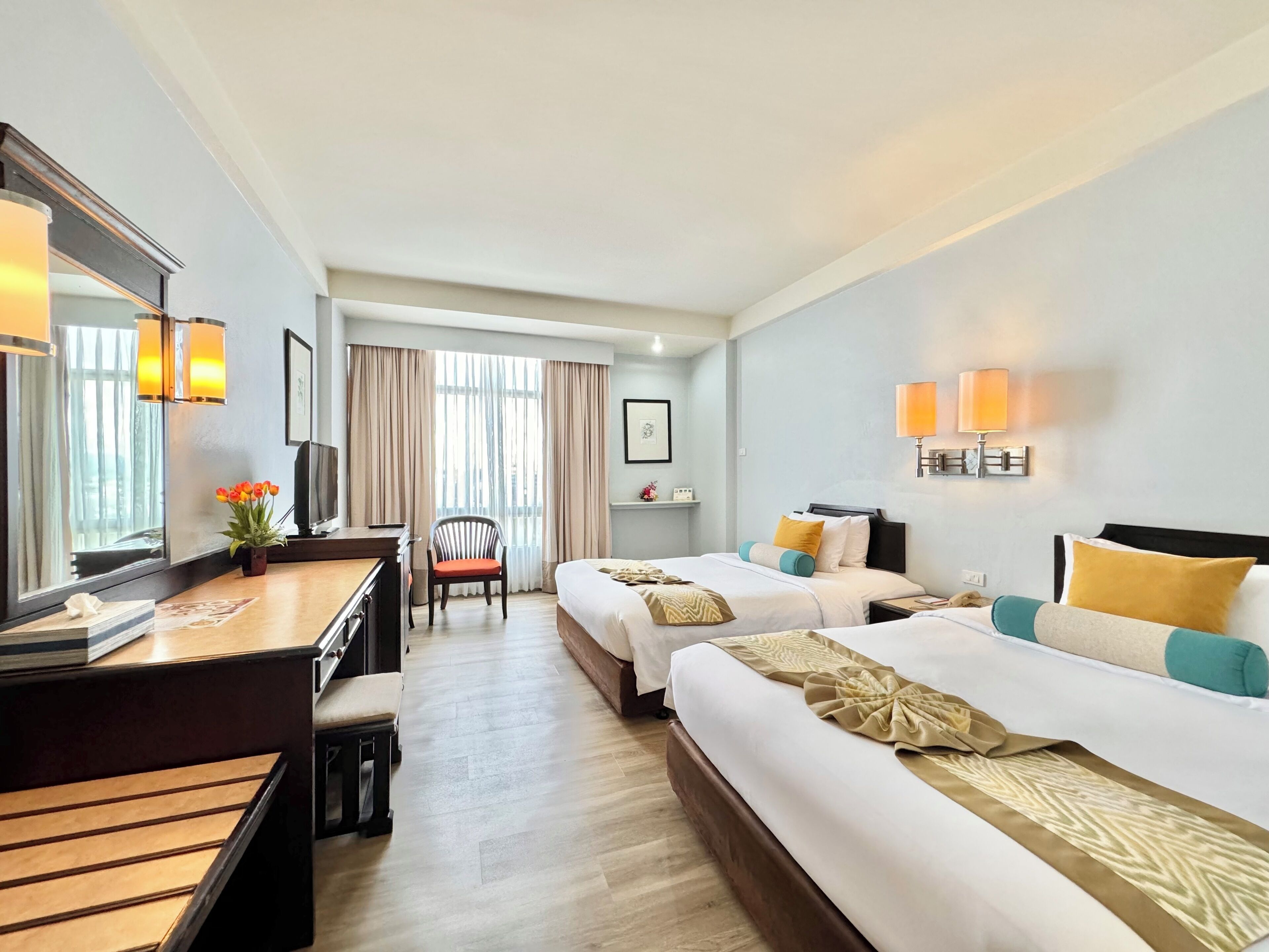 Photo - Phuket Merlin Hotel