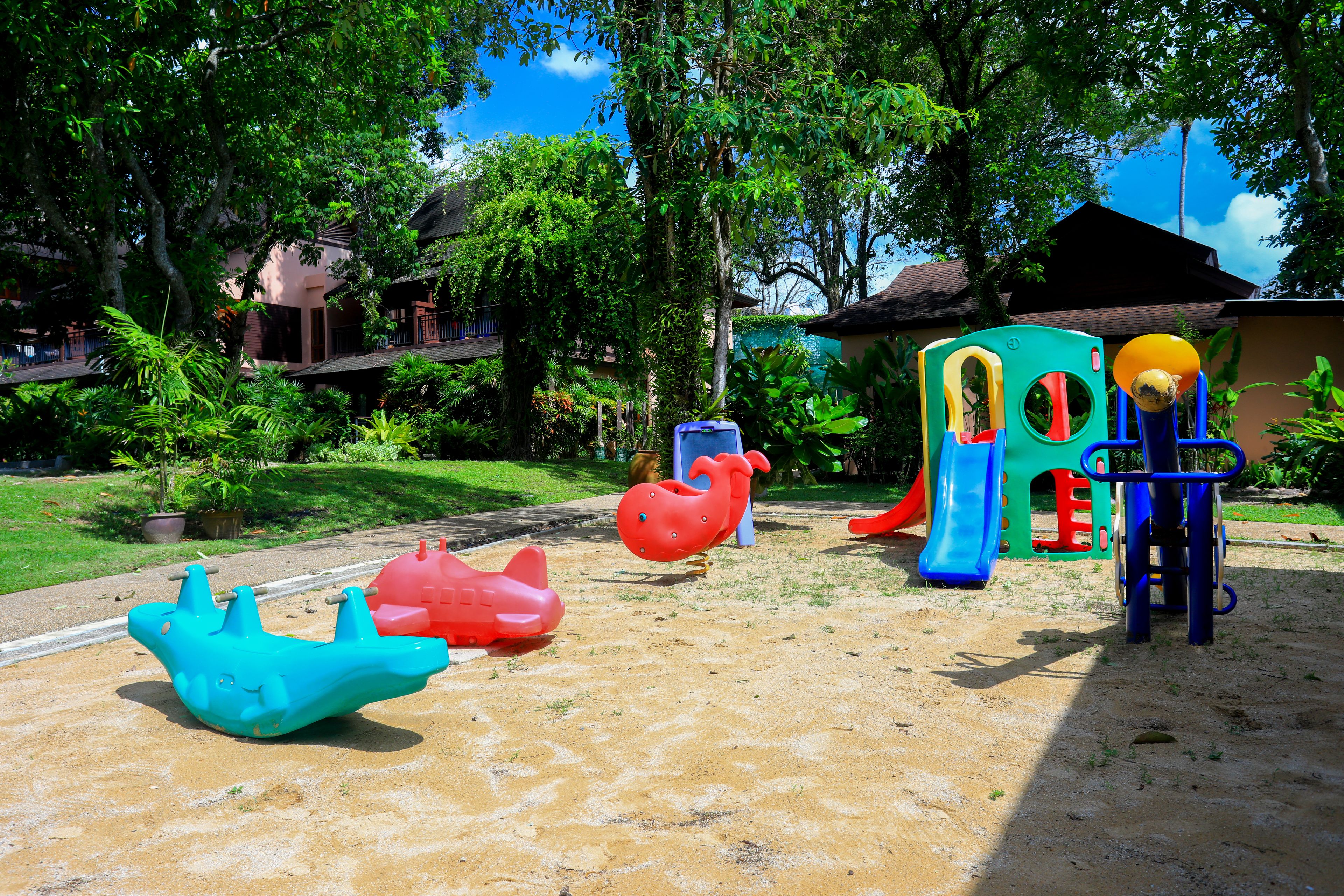 children’s play area – outdoor