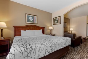 Pillowtop beds, in-room safe, desk, laptop workspace - Best Western Plus Sweetwater Inn & Suites (Sweetwater)
