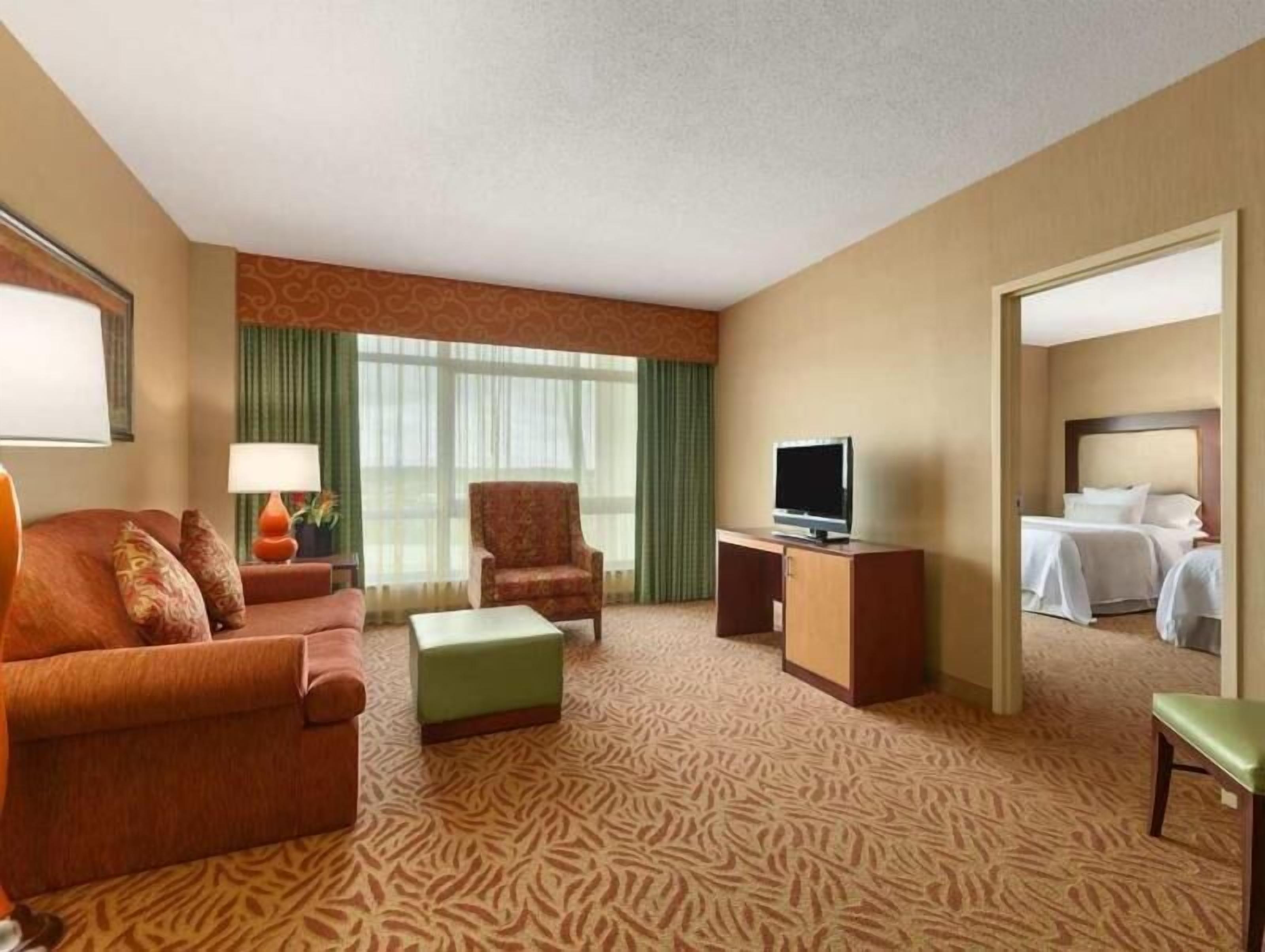 1 bedroom, premium bedding, in-room safe, desk