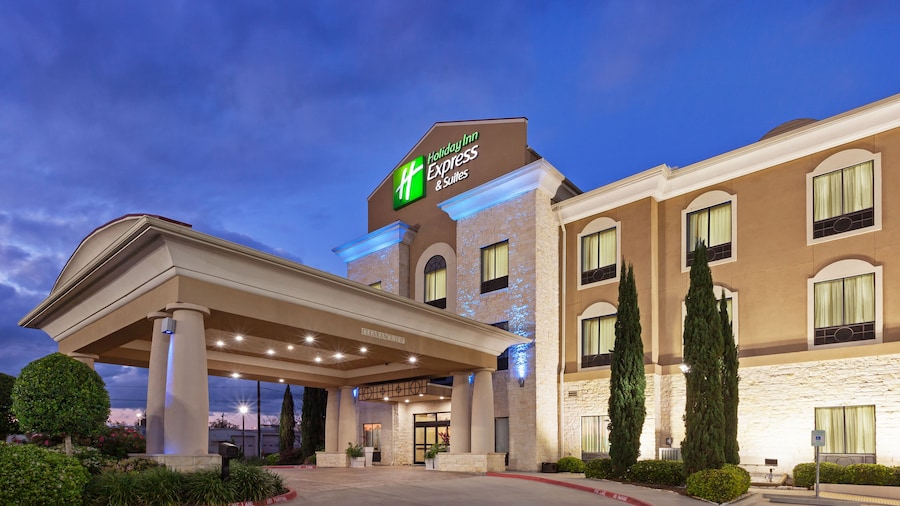 Holiday Inn Express Hotel & Suites Victoria by IHG