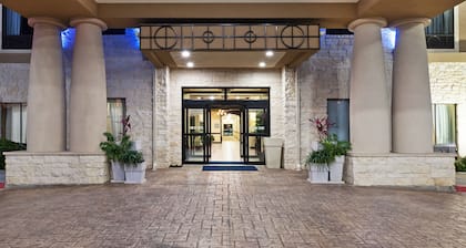 Holiday Inn Express Hotel & Suites Victoria by IHG