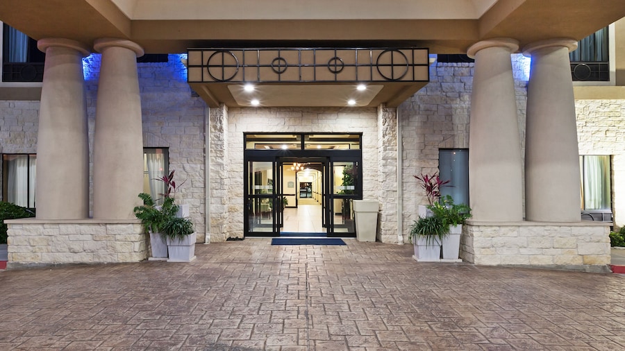 Holiday Inn Express Hotel & Suites Victoria by IHG