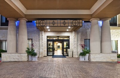 Holiday Inn Express Hotel & Suites Victoria by IHG
