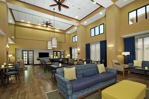 Lobby - Hampton Inn & Suites Murray (Murray)