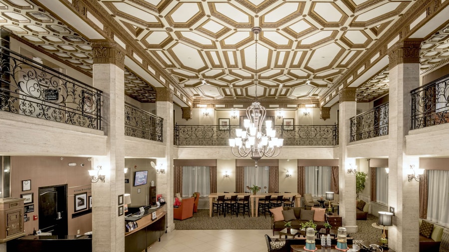 Hampton Inn & Suites Montgomery-Downtown